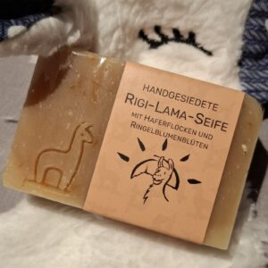 Lama-Seife "Alpiner Pfegemoment" mit Ringelblume und Haferflocken