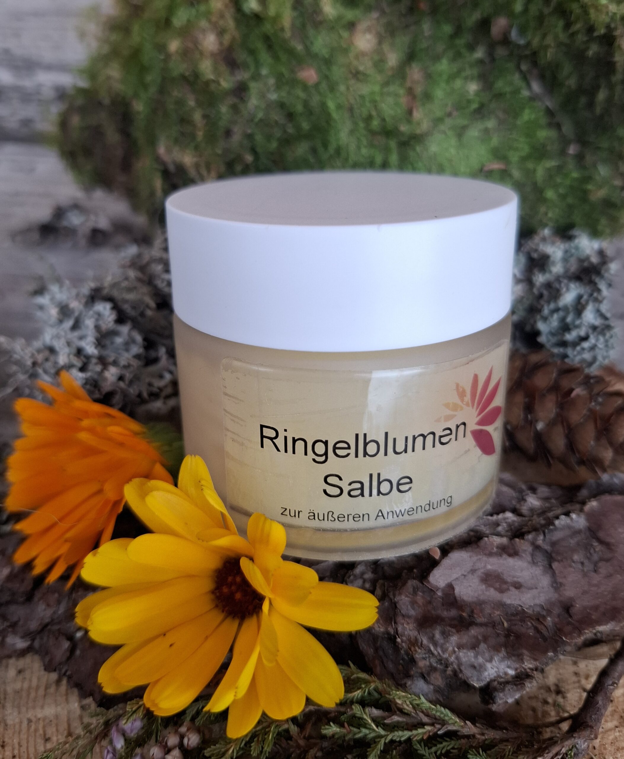 Rigi-Lama Ringelblumensalbe – Natürliche Hilfe aus dem Kräutergarten